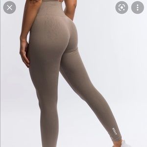 NEW ECHT Divine Legging